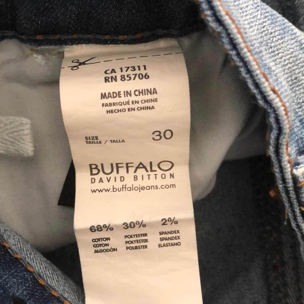 Buffalo Mid Rise stretch shorts - Picture 5 of 5